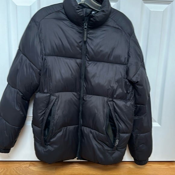 Pull&Bear Men’s Black Puffer Jacket - Picture 6 of 9